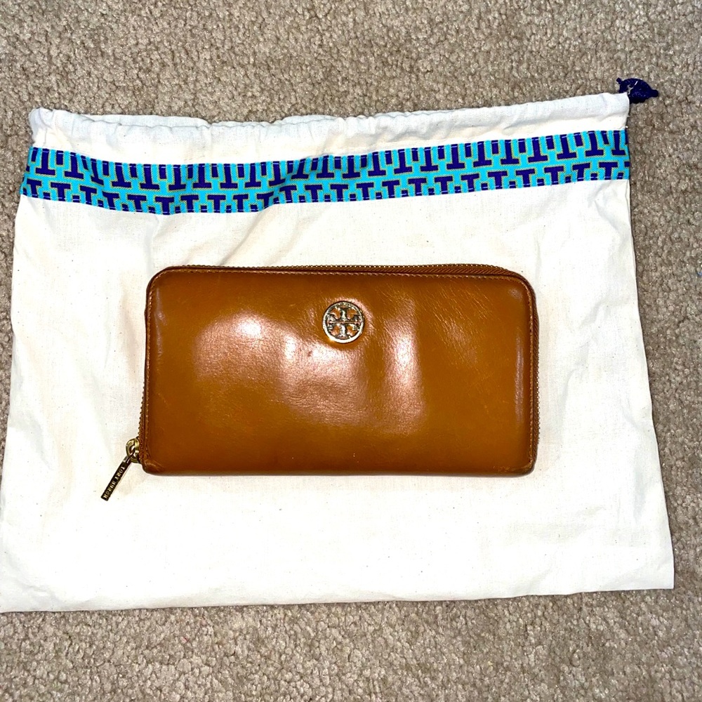 Tory Burch Wallet